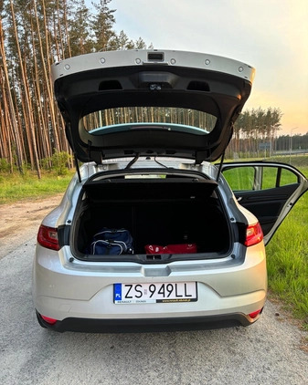 Renault Megane cena 37000 przebieg: 200000, rok produkcji 2016 z Szczecin małe 211
